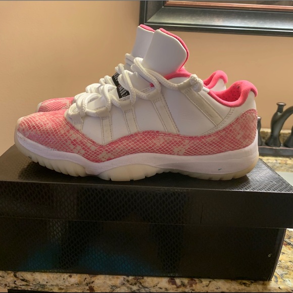 Jordan Other - Air retro low Jordan 11 pink snakeskin